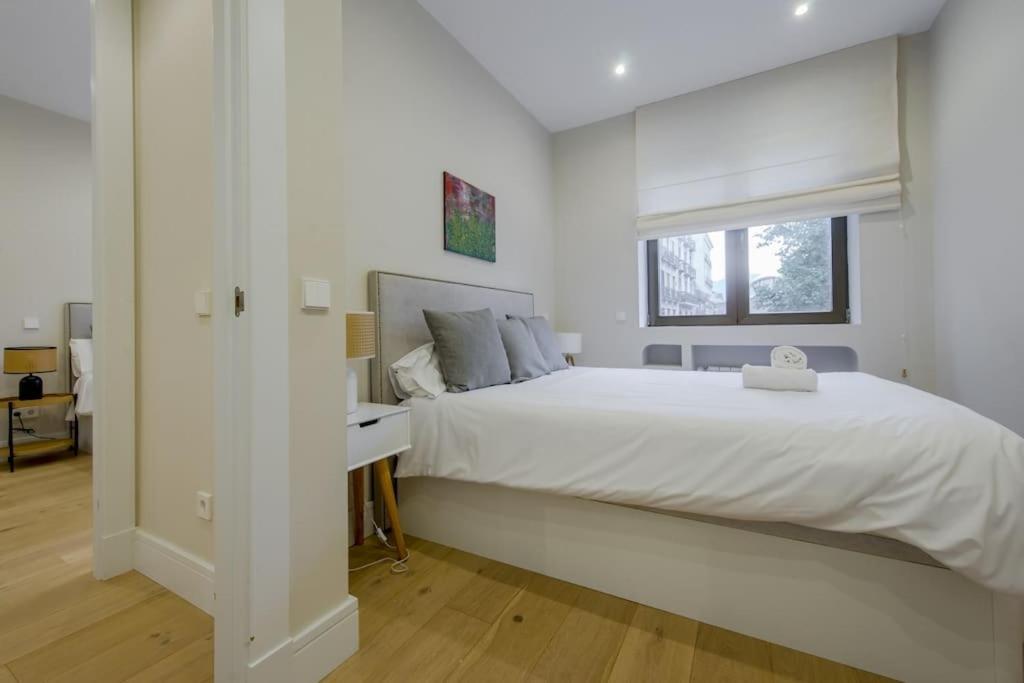 Apartamento Exclusivo Piso De 4 Hab Con Vistas A La Latina *